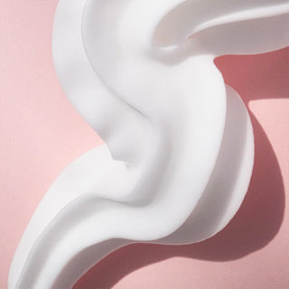 TRAVEL SIZE Moisture & More Whipped Cream - Negovalna pena za suhe lase