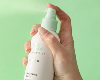 Skrivnostni dotik morja za tvoje lase