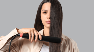 Pravilno uporabljanje likalnika za lase brez poškodb✨