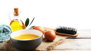 Najboljše domače rutine za nego poškodovanih las in razcepljenih konic