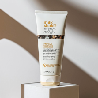 Integrity&strenght Intensive Treatment - globinska maska za lase